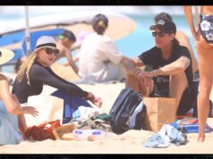Nicole Kidman Hits the Beach with Keith Urban in Sydney
